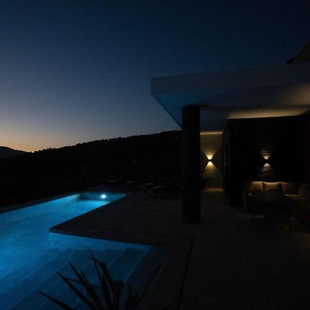 Villa Fahrenheit เอลกัสตอร์ ภายนอก รูปภาพ